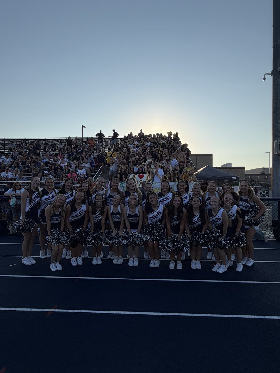 EHSCougarsCheer's tweet photo. Week 3: Pee Wee Night and Live on Air with Big Dave on B105! https://t.co/mzPQ1pYxqh