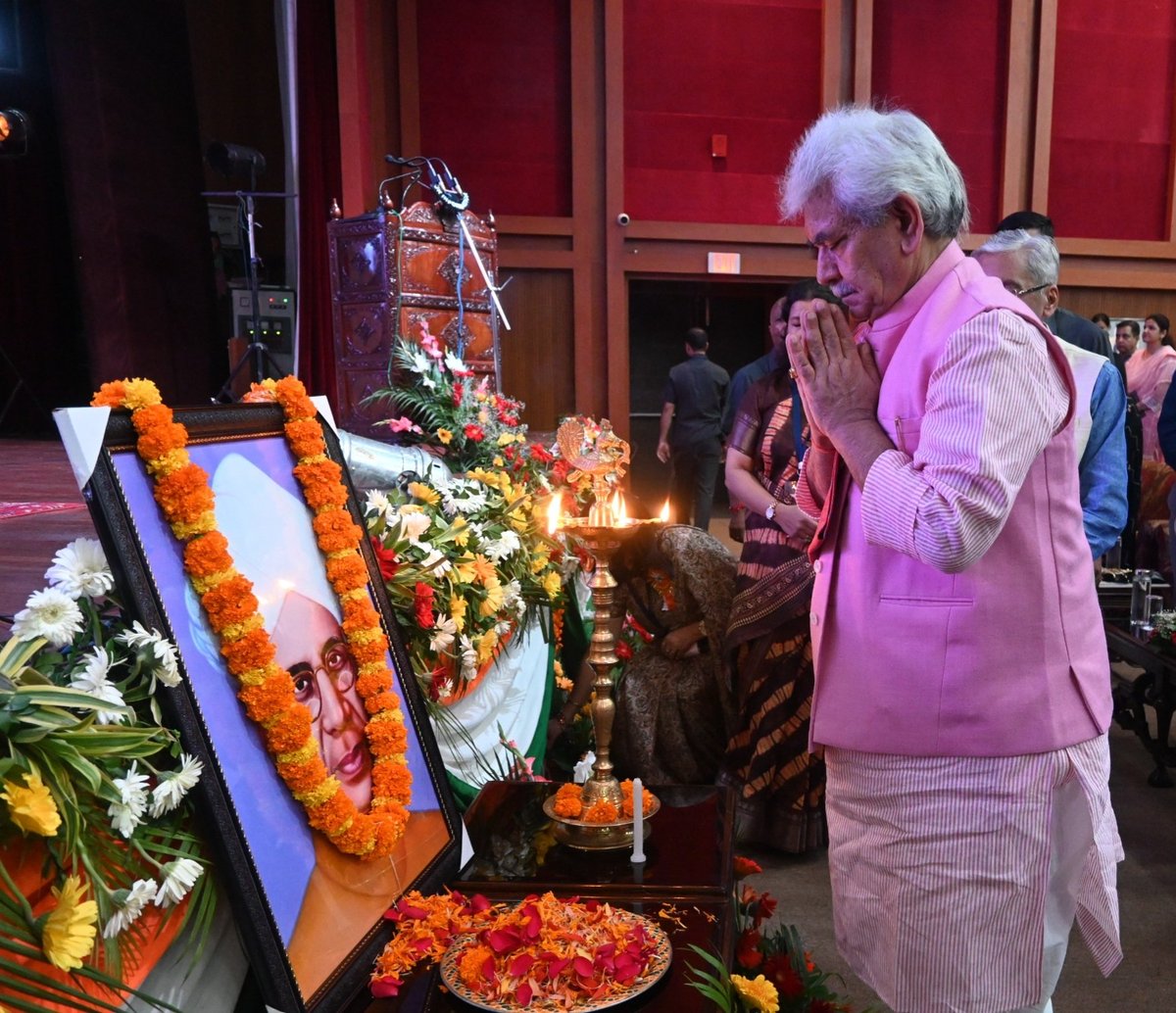 OfficeOfLGJandK's tweet photo. Heartiest greetings to the teachers on Teachers’ Day. Humble tributes to the great educationist, philosopher, and former President, Dr. Sarvepalli Radhakrishnan Ji, on his Janm-Jayanti. His exemplary life and visionary work continue to be a guiding light for generations to come. https://t.co/D8usJa60qz