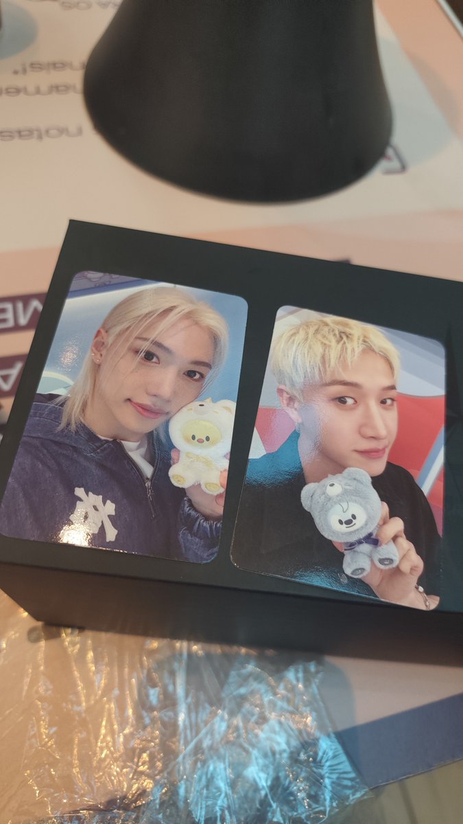 wchandecalcinha's tweet photo. WTS - VENDO

pobs da popup do Rio, não tenho preço em mente mas se levar os dois ganha junto o pin da popup, sem avarias peguei hoje

troca troco karma felix chan skz stray kids straykids vendo venda pob kpop photocard album bbokari bangchan bang LATAM popup exclusive https://t.co/i1GZgXkAqH