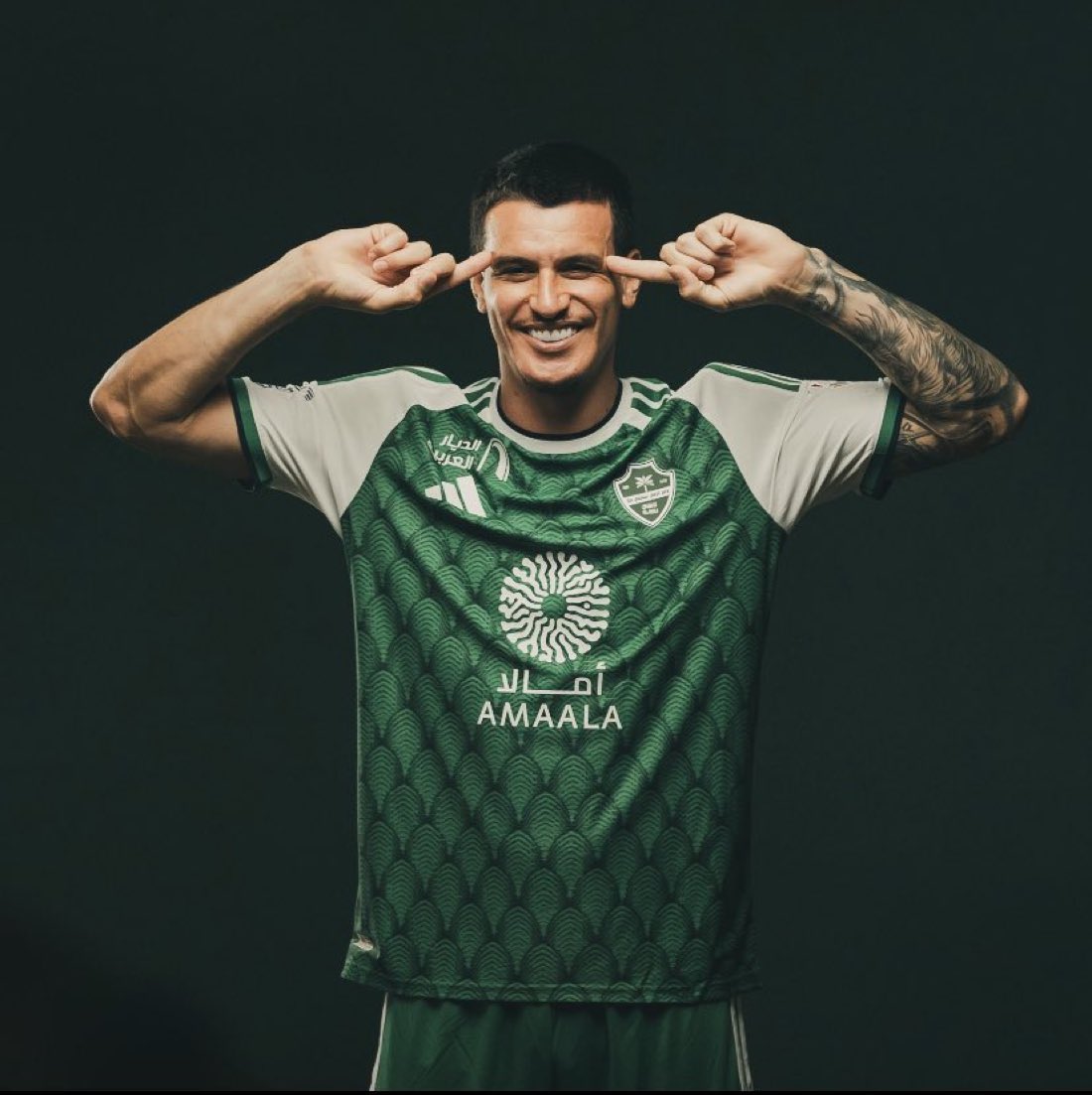 _twio's tweet photo. الي يهاجمه بالانستا اقسم بالله تافه تافه تافه يحمار اعقل انت وياه ورانا كاس القارات لايفصل علينا اركدوا شوي وادعموا الفريق الله يرضى عليكم💚💚💚💚 https://t.co/Kh4p5voEui