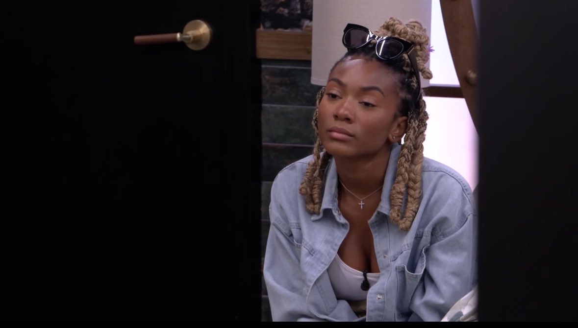 TheBigBroTea's tweet photo. Everyone is laughing right now except for Taylor. Taylor is not happy #bb28 https://t.co/TxofrFogWO