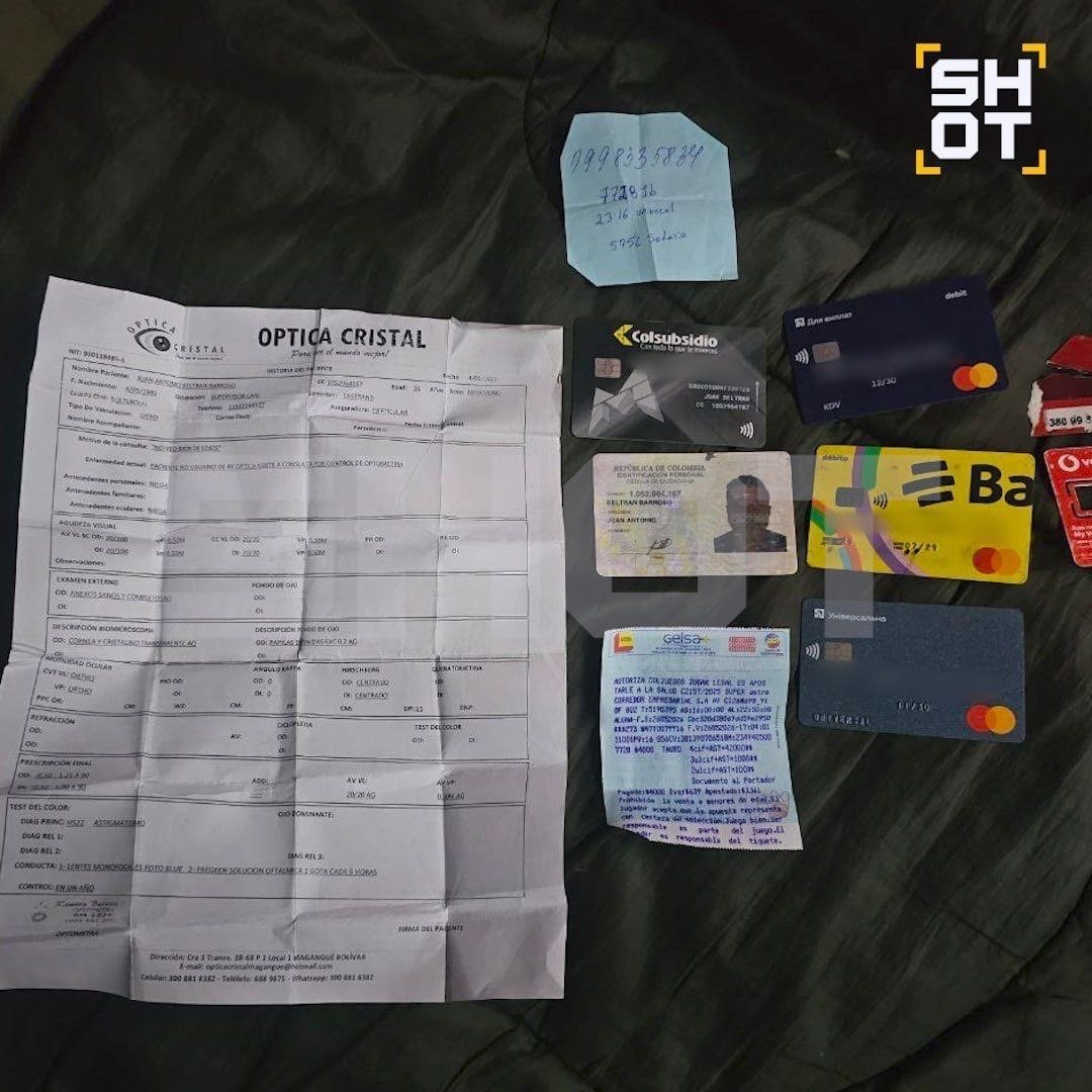DD_Geopolitics's tweet photo. 🇷🇺🇺🇦🇨🇴 Ukrainians abandoned a group of Colombian mercenaries near Kupyansk, who died without water or food. Only one soldier survived and surrendered to Russian forces.

Andres Serra came to Ukraine to fight on the side of the Ukrainian army. Along with other Latin American mercenaries, he was stationed near Kupyansk, an area where South American mercenaries, including Colombians, have repeatedly been wiped out. Serra served in a battalion alongside other Colombians. Ukrainian command promised to support and supply them, but in practice used them as expendable manpower. The Latin Americans died of hunger and dehydration in the forests of Kharkov region.

Serra was the only one who survived. He surrendered to Russian forces. It later emerged he'd served as a sniper, documents belonging to his fellow soldiers, bank cards, and other items were found on him.

But as it turn out "sniper" and "20/100 uncorrected vision with astigmatism" don't exactly go together. This mercenary needed glasses just to read the eye chart, and somehow ended up in a Ukrainian sniper unit.
