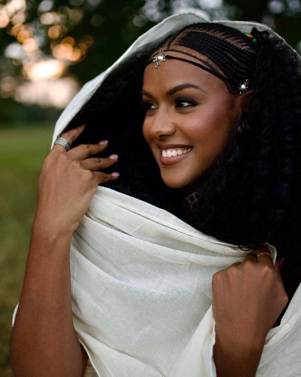 natzem's tweet photo. ☝️ኣዝግነኒ!!.. ብምንታይ፧... ብስኒት!!....  እንታይ ኣለካ ብስኒት፧.. ንኹሉ ኣምጺኣቶ ኣብ ሓደ ቅኒት!!

☝️ኣዝግነኒ!! ...ብምንታይ፧  . . ብብረት!.... - እንታይ ኣለካ በዓል ብረት፧..... ርኢኻዮ'ዶ ሓይሊ ናይ ሕብረት!

Kudos #Eritrea

©tto_Semere•w|m|iket https://t.co/IJup77V5Cm