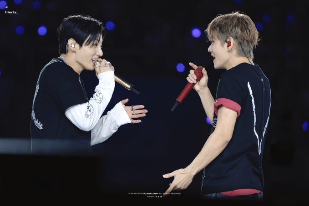 mihojktt's tweet photo. @jp_taekook_ テテとジョングクが今日も
笑顔で1日を過ごせますように✨　　

大好きな2人が
幸せでありますように…

WE LOVE YOU TAEHYUNG 
WE LOVE YOU JUNGKOOK https://t.co/SZtAaYiBLH