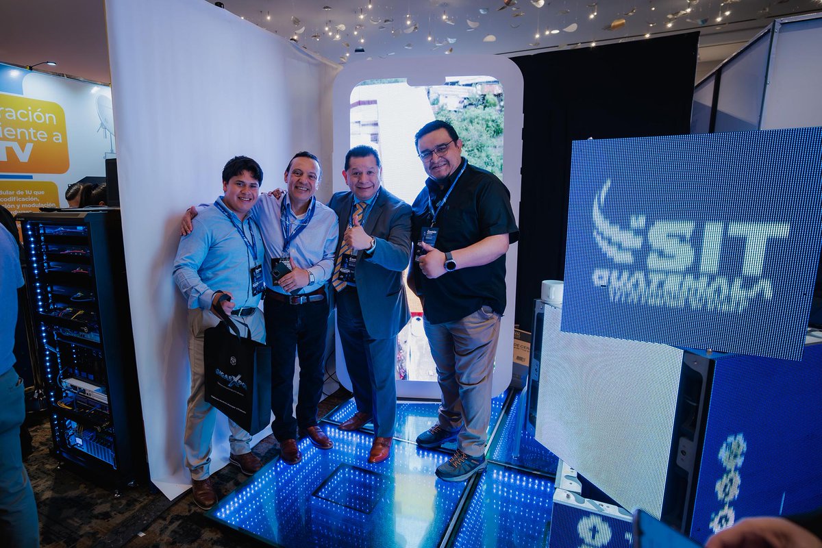 SITgt's tweet photo. A través de su stand informativo, los visitantes conocieron más sobre las acciones de la institución y el Plan Nacional de Conectividad Digital #PNCD 
#SITGuatemala #GigaExpo2026 #Telecomunicaciones #ConectividadDigital #Innovación https://t.co/o81JJebIuZ