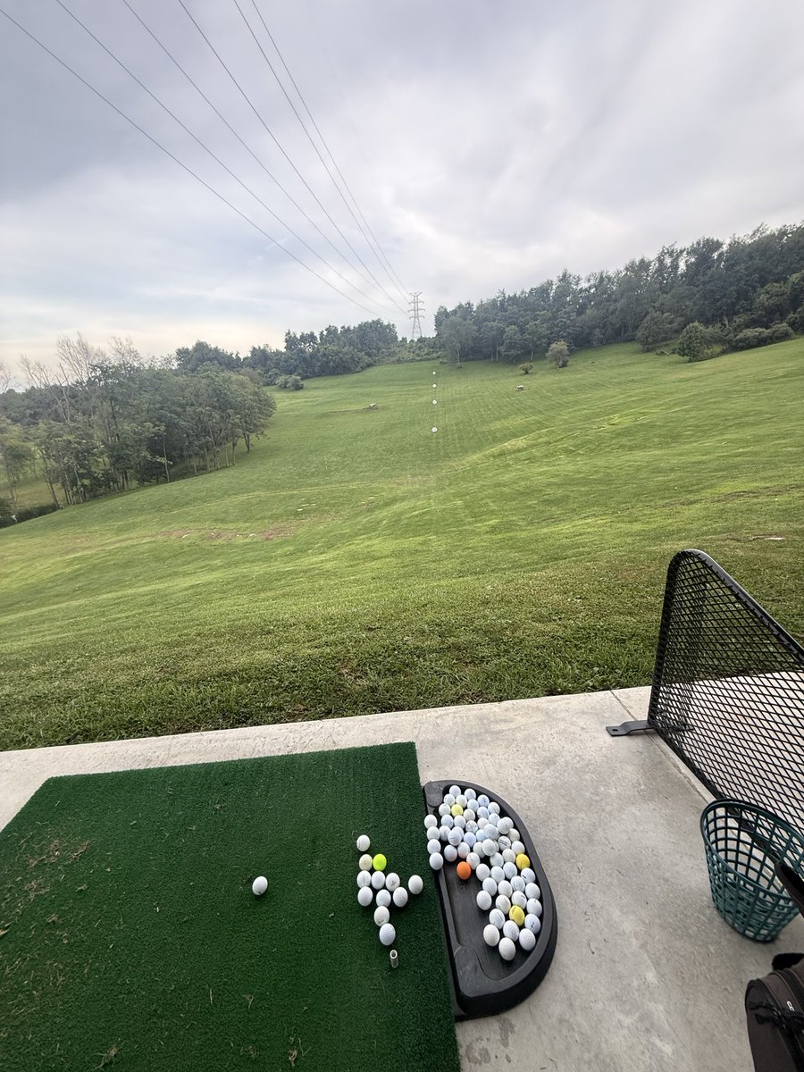 Taylored_JET30's tweet photo. #Therapy 😌🎶🏌️♂️ https://t.co/xg1oqrNFOi