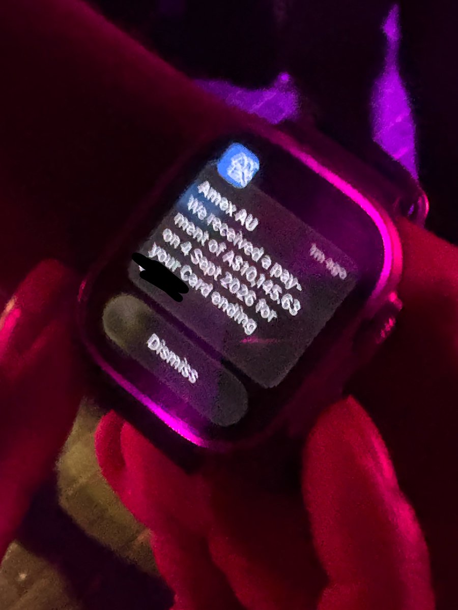 aricantsingh's tweet photo. someone accidentally sent my friend $10k last night as we were walking to the bar… https://t.co/i3CJQa8D2f