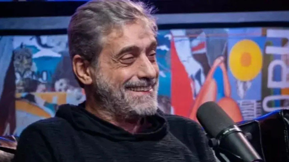 exame's tweet photo. Lendário ator e dublador brasileiro de Batman, Simpsons e Avatar morre aos 66 anos
https://t.co/VVExYwX9G4 https://t.co/StEcqyVYFf