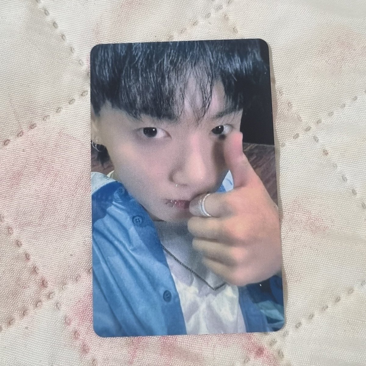 taewriter_'s tweet photo. Feedback positivo para a @agustdwnysus que enviou esse jungoo, foi muito bem organizado e ela foi muito cuidadosa, chegou em perfeito estado! https://t.co/jCmmPHWq5W