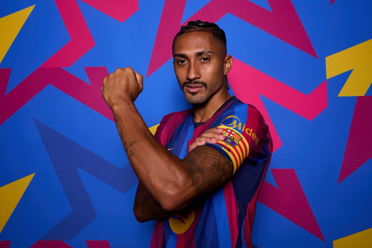 BarcaUniversal's tweet photo. 🚨🚨 MAJOR BREAKING: Hansi Flick has made Raphinha the official first team captain at Barcelona!

— @mundodeportivo https://t.co/RWYO2nEPHf