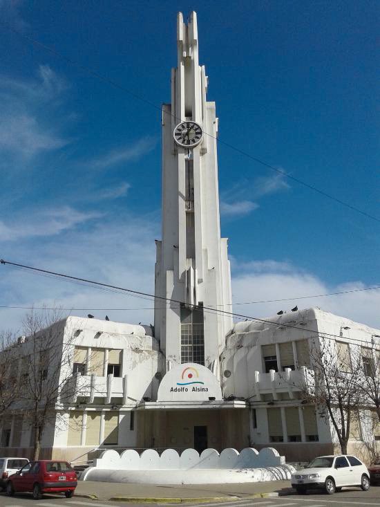 MelinaIchu's tweet photo. El que no conoce a dios, a cualquier art decó le reza. Salamone.

Municipalidades de Bs As, Argentina. https://t.co/JbOYpwGUre