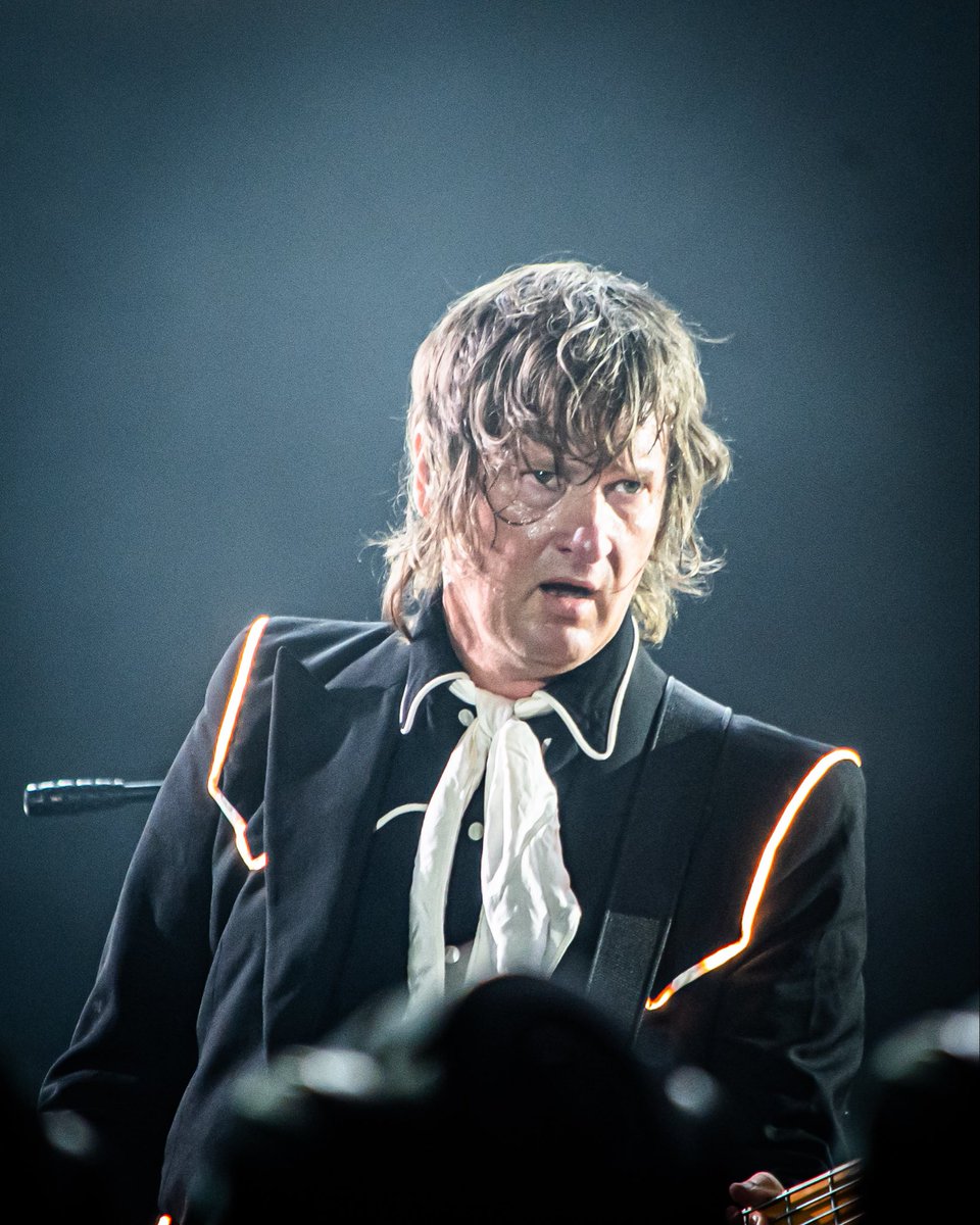downstagebra's tweet photo. THE HIVES FOREVER
FOREVER THE HIVES

The Hives e Rock in Rio pra sempre 🫶

📸: @tadeu_goulart para o Downstage https://t.co/RJny44pzu7