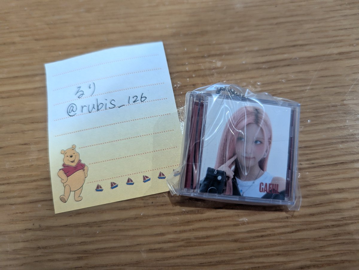 rubis_126's tweet photo. @Yuuki_kpop17 検索よりリプ失礼致します。ガウルを所持しております。レイちゃんと交換可能でしょうか？ https://t.co/6d7y6OmlWB