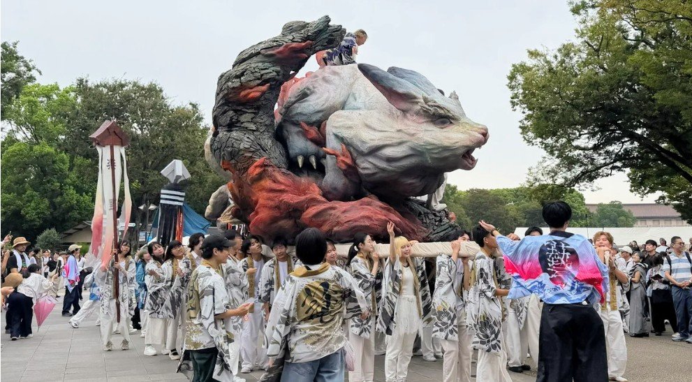 art_ex_japan's tweet photo. 【開幕】東京藝術大学の学園祭「藝祭 2026 コイ、コガレ」9月6日(日)まで

藝大生渾身の御輿や法被、展示、アートマーケット…と楽しさいっぱい。アートに邁進する学生さんたちの情熱がほとばしります。大学美術館ではミカタ展を開催中です。
 https://t.co/coB0ZPRwuD https://t.co/xGyxoRkBeC
