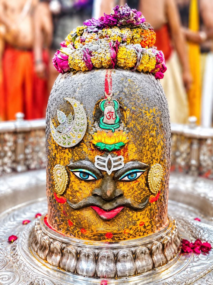 ASingh0404's tweet photo. Mahakaleshwar jyotirling Ujjain 🕉🔱📿🙏 https://t.co/B3hZM97T93
