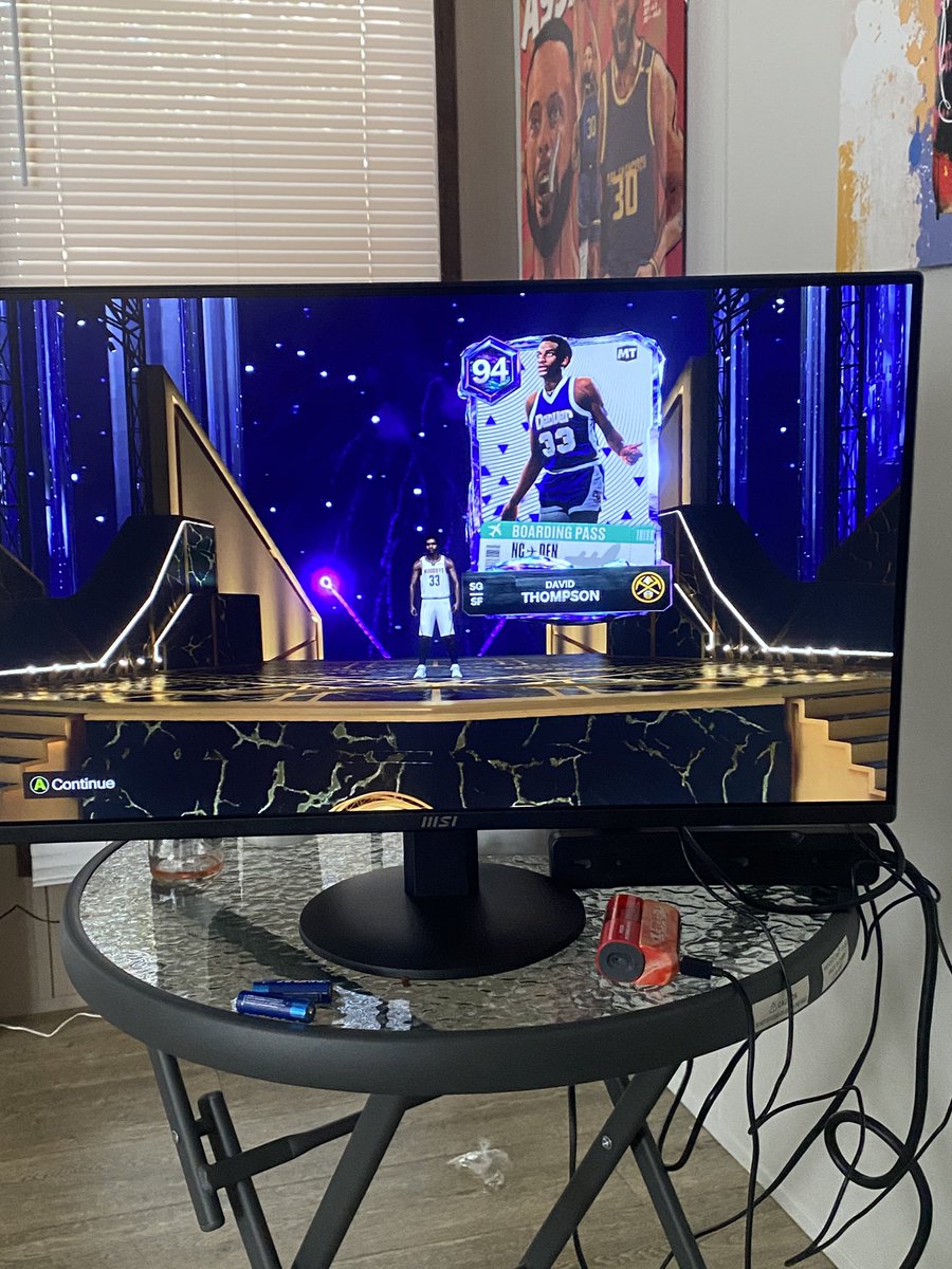 jacob_tieman's tweet photo. A little late but I was opening packs and all this happened. But still gave me insane luck pulling Tatum, Darryl Griffen and Scottie Barnes. As well as 2 other opals https://t.co/YHLTcpUGqT