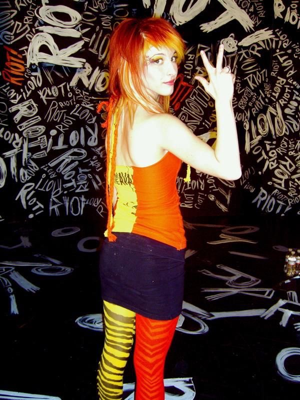 hemmingsquake's tweet photo. quanto eu tinha 13 anos meu sonho era ser assim https://t.co/3U6pUfWSv7