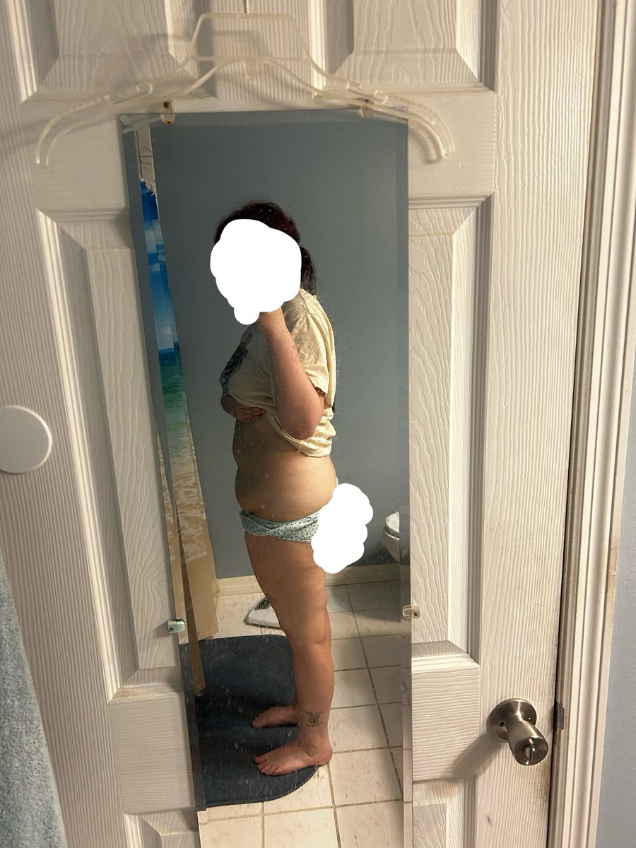 heavensdoII's tweet photo. 232 lbs vs 178 lbs
still got forever to go but at least I can shop in the normal clothing section again https://t.co/0HYOBahB0b