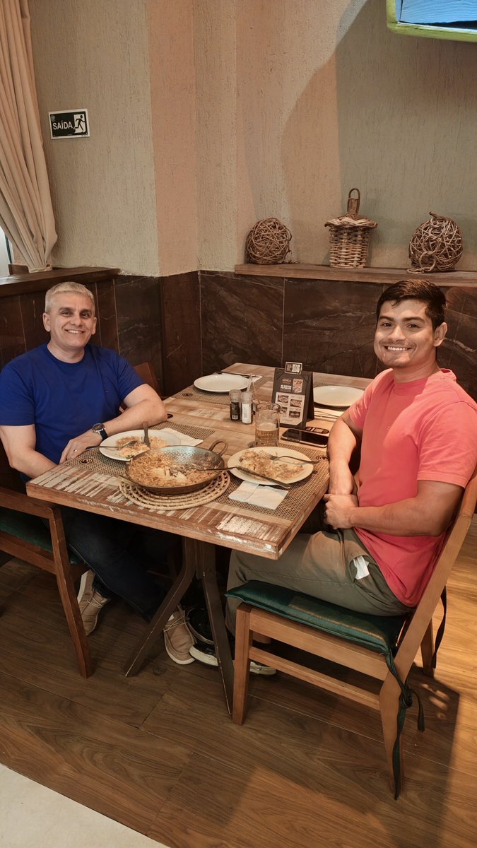 ChristianMaltez's tweet photo. Jantar especial para celebrarmos nossos 13 anos e 8 meses de nossa união feliz, próspera, abençoada e iluminada!
Eu te amo muito meu querido e amado marido 💕 https://t.co/CsXg8ajr7l