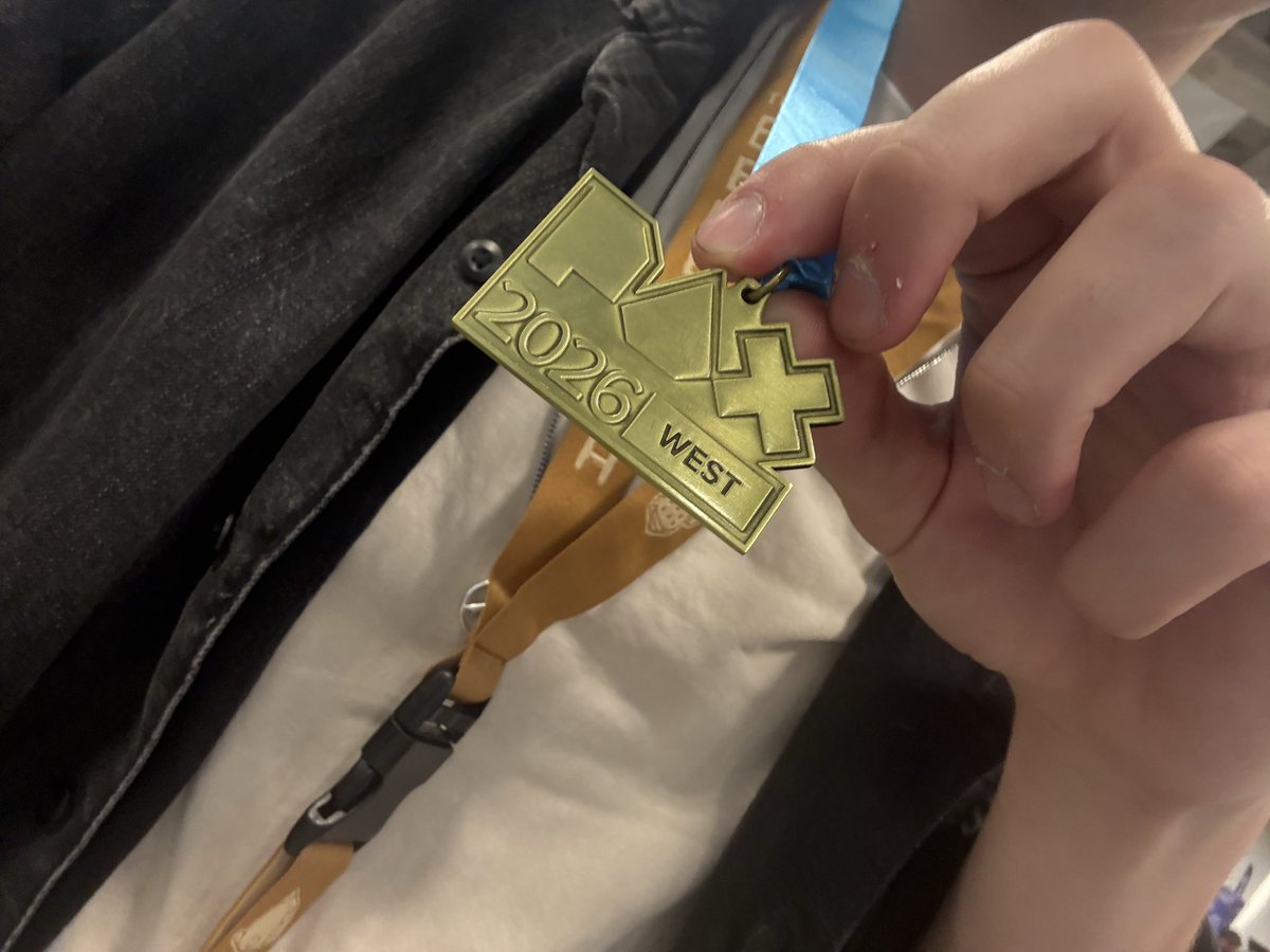 umikofy's tweet photo. We won PAX west mk8dx singles 2026!!!! #PAX #PAXWAST #mk8dx https://t.co/IorJgYJCa5
