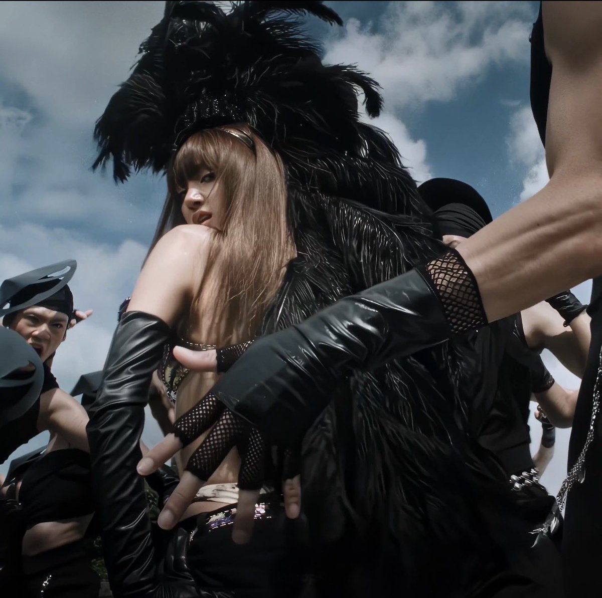 BuzzingPop's tweet photo. #LISA becomes the first soloist to have multiple videos surpass 70 MILLION views each within 24 hours in YouTube history. https://t.co/aO0TUw5WaC