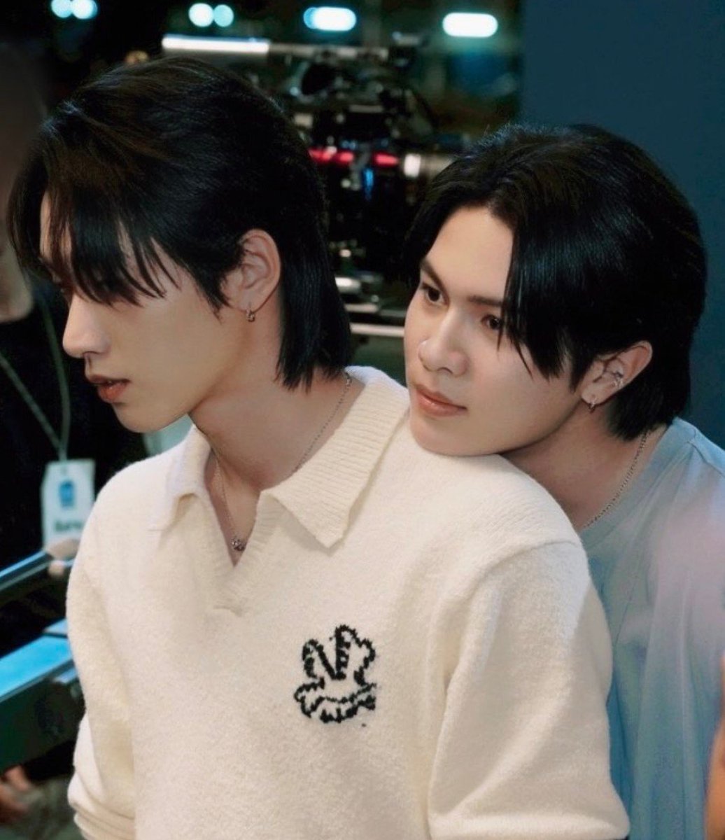Dean_everydean's tweet photo. Quem ta ansiosa para o ep2???? 
#YouManiacSeries https://t.co/JNlYylwiEt