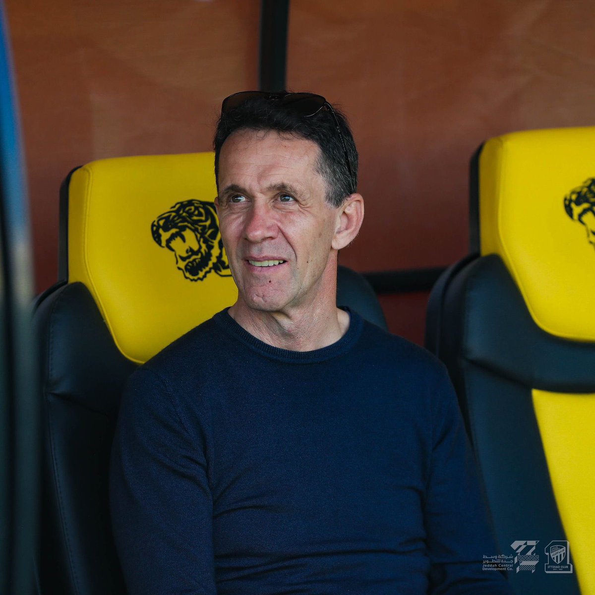 tateq_038's tweet photo. #في_الاتحاد

🌗 خروجه لم يكن الى لهذا الهدف الذي وصل اليه النادي حالياً ولانه مدير رياضي مميز وناجح اخرجوه وتمسكو بالفاشلين.👌

#شكرا_بلانيس على كل ماقدمته للاتحاد

💛🖤 https://t.co/TZaSMblgri