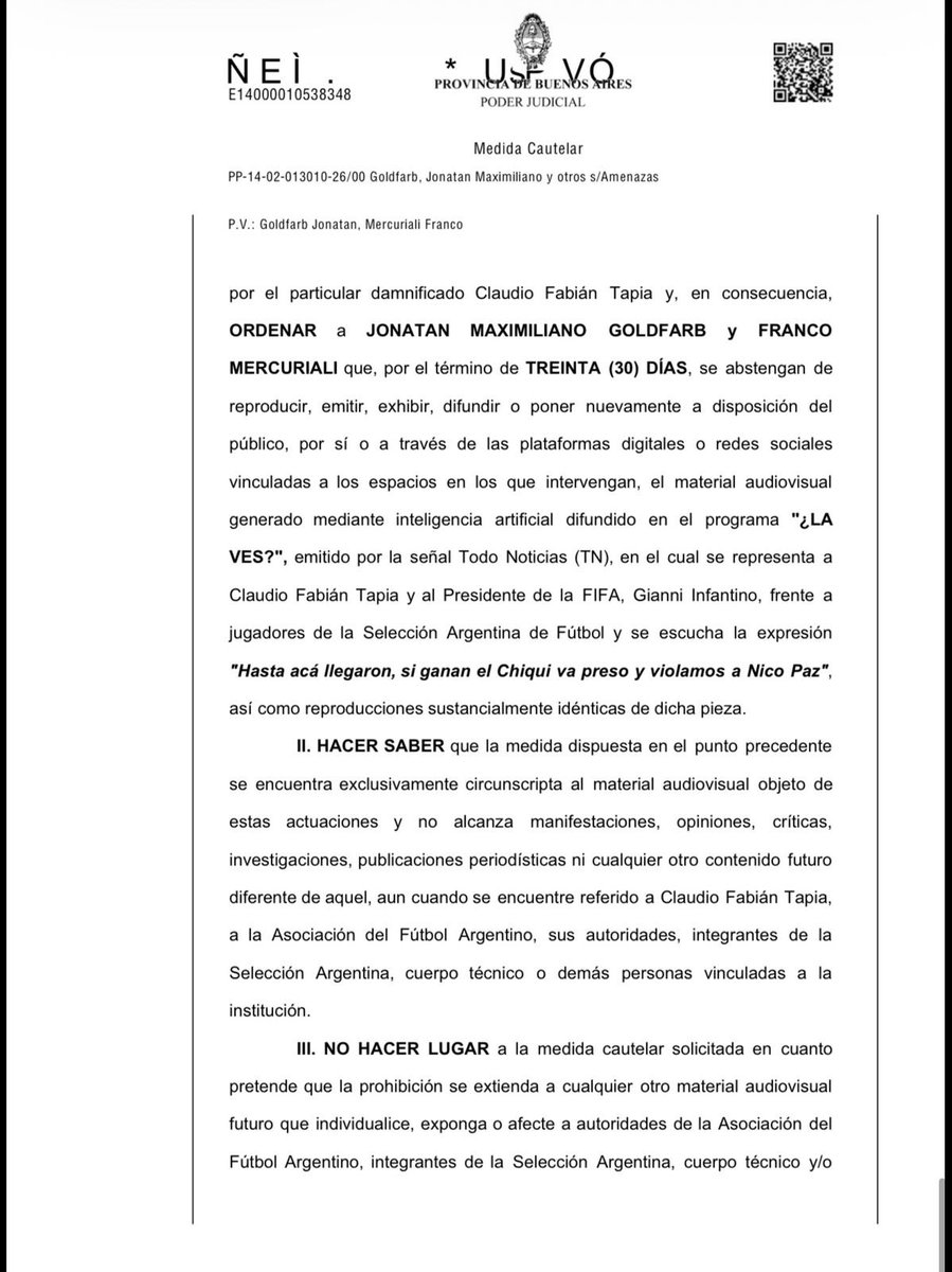 MatiAromi's tweet photo. La justicia falló a favor de AFA y dictó una cautelar en contra de Jony Viale y Mercuriali por difundir un video con IA donde decían que Infantino y Tapia se querian a piolar a Nico Paz. El Chiqui va a meter en cana a Jony Viale y le va a sacar TODA LA GUITA QUE TENGA

🚬🚬🚬 https://t.co/I3tDoPQKd1