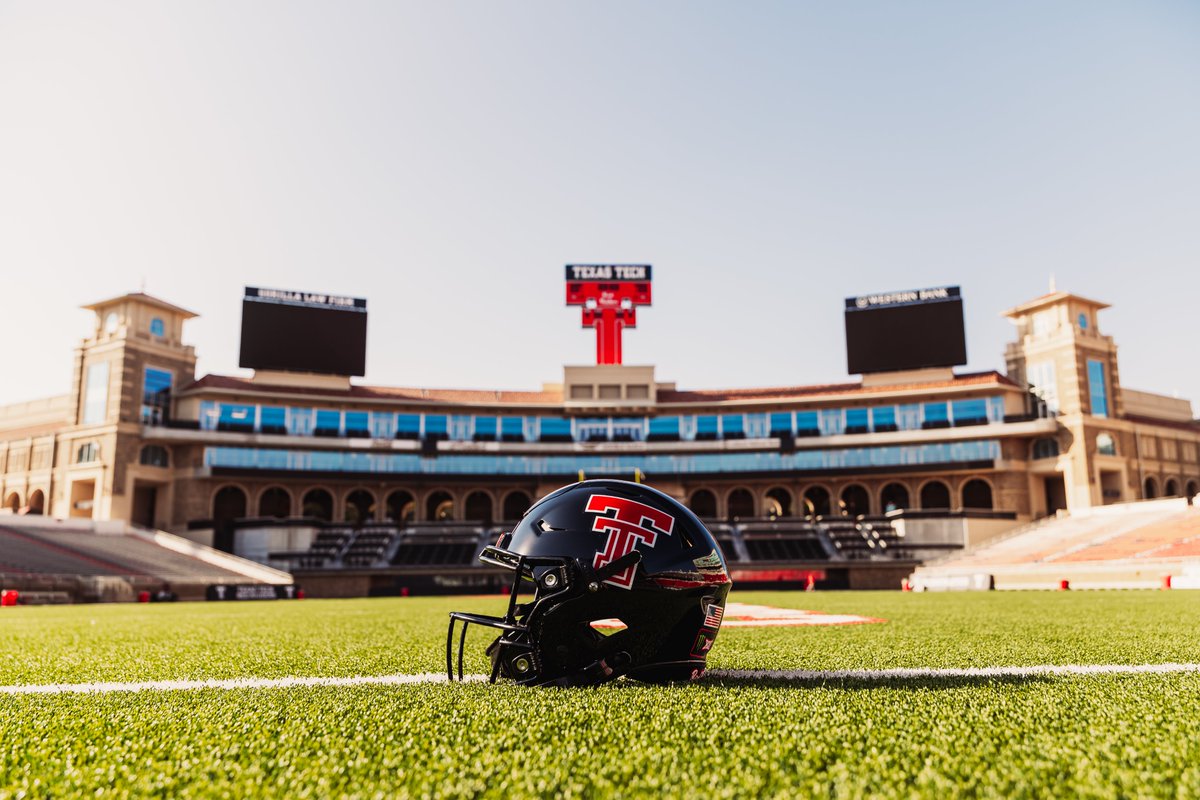 TexasTechFB's tweet photo. 🔴 G-DAY ⚫️ https://t.co/kyF7wbzYSw