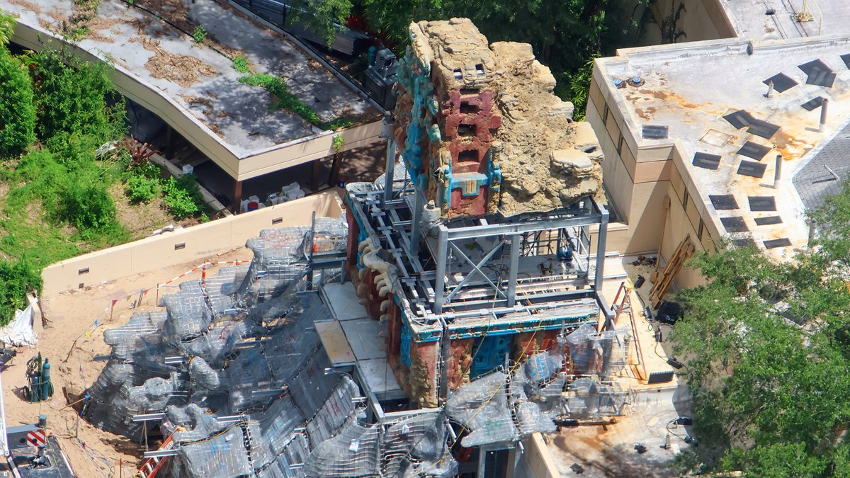 bioreconstruct's tweet photo. 3 aerial photos of details recently added to the Mayan pyramid at Indiana Jones and the Myth of the Jade Serpent.
These were sculpted and painted in backstage Animal Kingdom. Saving time. Forms for additional sculpting are in progress. https://t.co/pKbyTANUWr