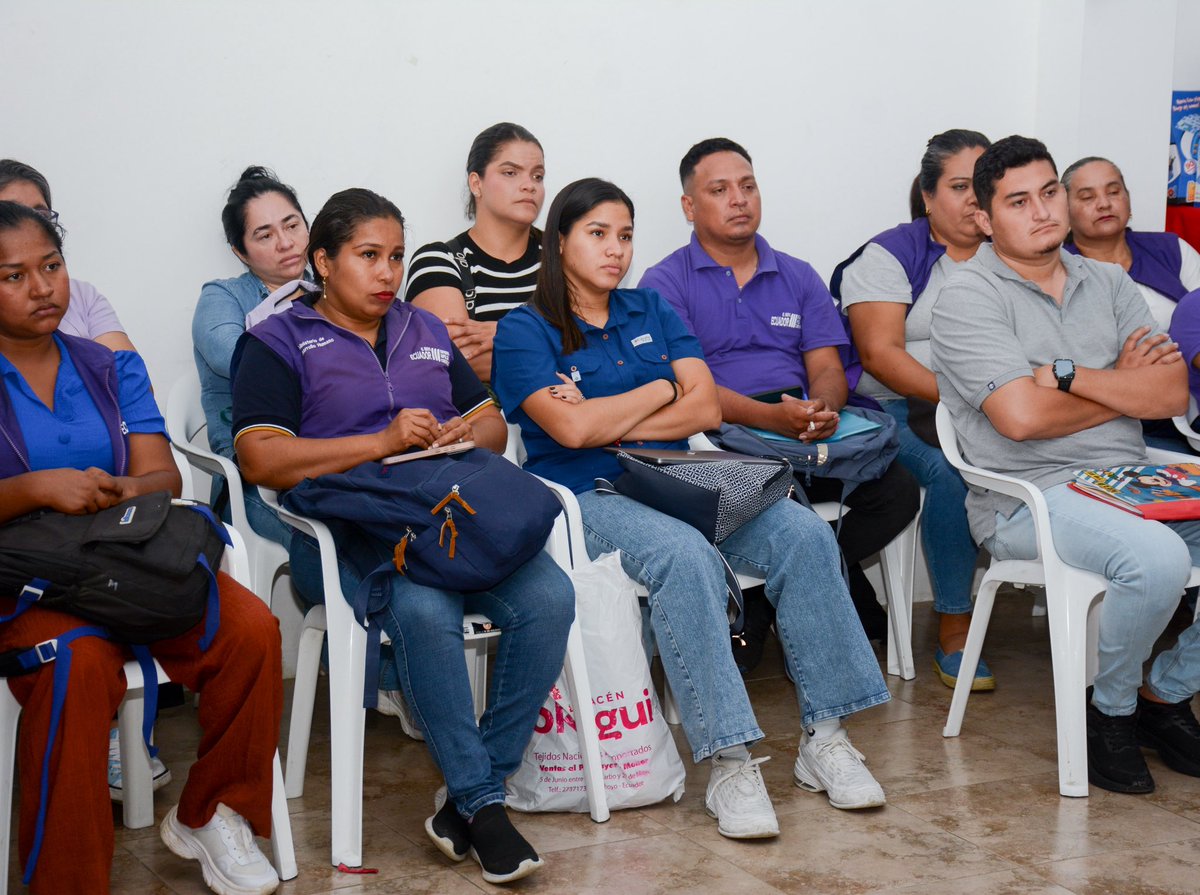 lorenaaranaluna's tweet photo. 📍#LosRíos | Fortalecemos la atención infantil. 👧🏻👦🏻💜

Equipos de Desarrollo Infantil del #MTDH participaron en una jornada para fortalecer conocimientos y mejorar la atención a niñas y niños.

🤝 Seguimos trabajando por su bienestar.

#MTDHEnTerritorio #GobiernoDelEcuador https://t.co/XGn61W80Pk