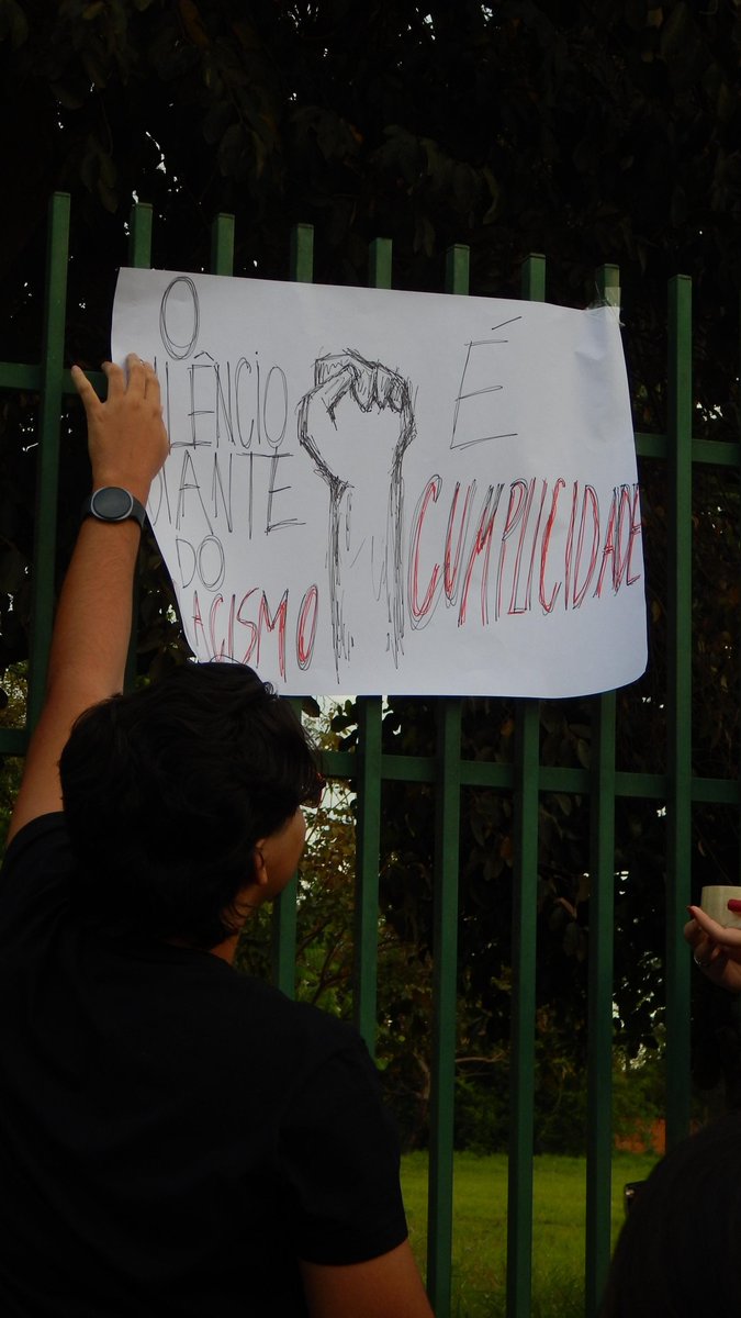 j0hanfunnn's tweet photo. Ta podendo protestar contra o racismo? Amoooo https://t.co/JrQVYCurzB