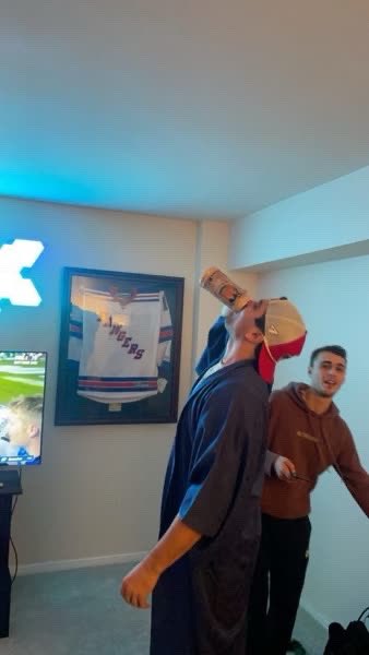 GregBower5's tweet photo. Whippin the Vespa off of 6 Tequilas https://t.co/ZjjcMp2NfT