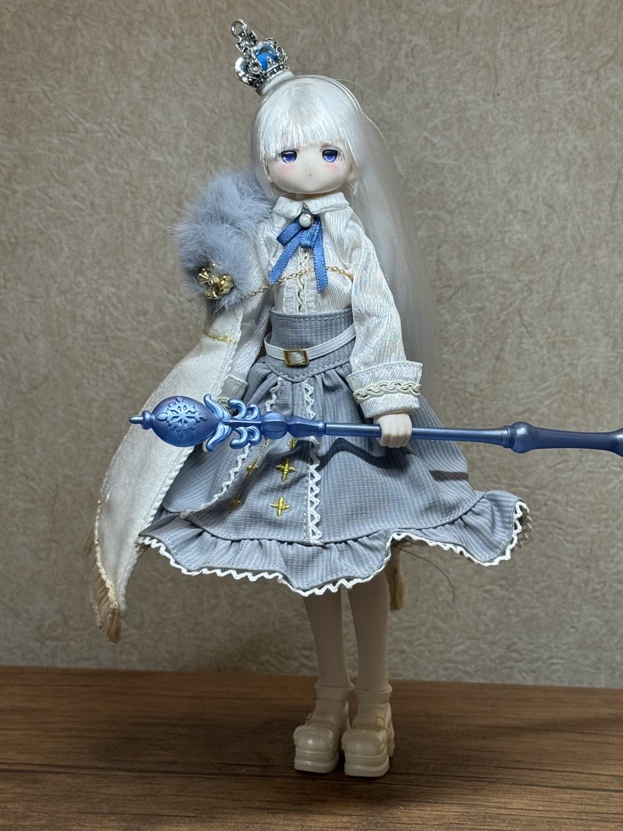archive_fig64's tweet photo. おはようございます。昨日お迎えしたブラインドドールで、時の狭間シリーズから「ユキ」です。
＃BJD
＃ブラインドドール
#ドールオーナーさんと繋がりたい https://t.co/6mybtThoop