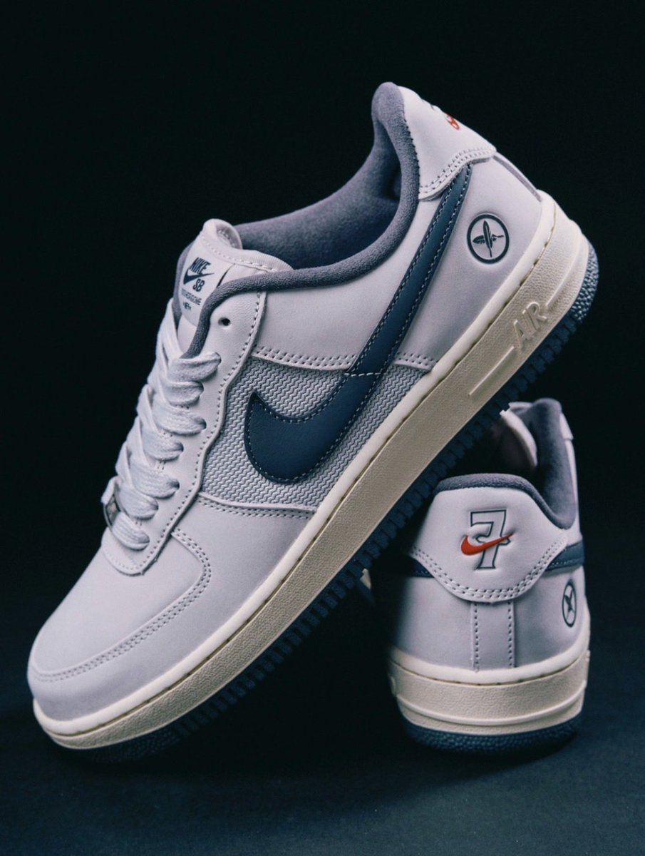 SNKRS_Sunitter's tweet photo. 🦅 国内リリース確定 🦅
🇯🇵 堀米雄斗× NIKE SBコラボ第三弾 

Yuto Horigome x Nike SB Air Force 1 Low
【 IO8439-100 】

➡️国内スケートショップ9月12日（土）リリース（順次抽選エントリー開始）

スケートショップの他、NIKE SNKRSアプリでもリリース予定 https://t.co/HMDFPbaxlj