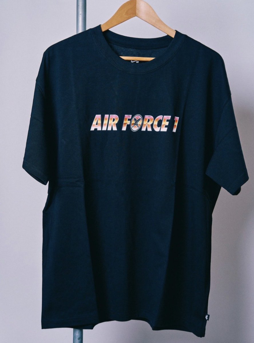 SNKRS_Sunitter's tweet photo. 🦅 国内リリース確定 🦅
🇯🇵 堀米雄斗× NIKE SBコラボ第三弾 

Yuto Horigome x Nike SB Air Force 1 Low
【 IO8439-100 】

➡️国内スケートショップ9月12日（土）リリース（順次抽選エントリー開始）

スケートショップの他、NIKE SNKRSアプリでもリリース予定 https://t.co/HMDFPbaxlj