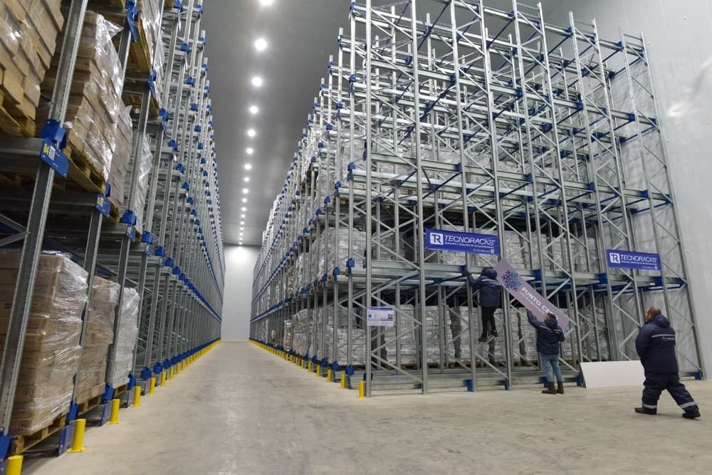 Argenpapa's tweet photo. 🇦🇷 ARGENTINA | Nueva infraestructura para la exportación de papa.
🥔 El Puerto de Mar del Plata incorporó una planta frigorífica con capacidad para 5.000 toneladas de congelados.

👉 https://t.co/Fp81CSaMSD

#Argenpapa #Papa https://t.co/L47nbu6wm0