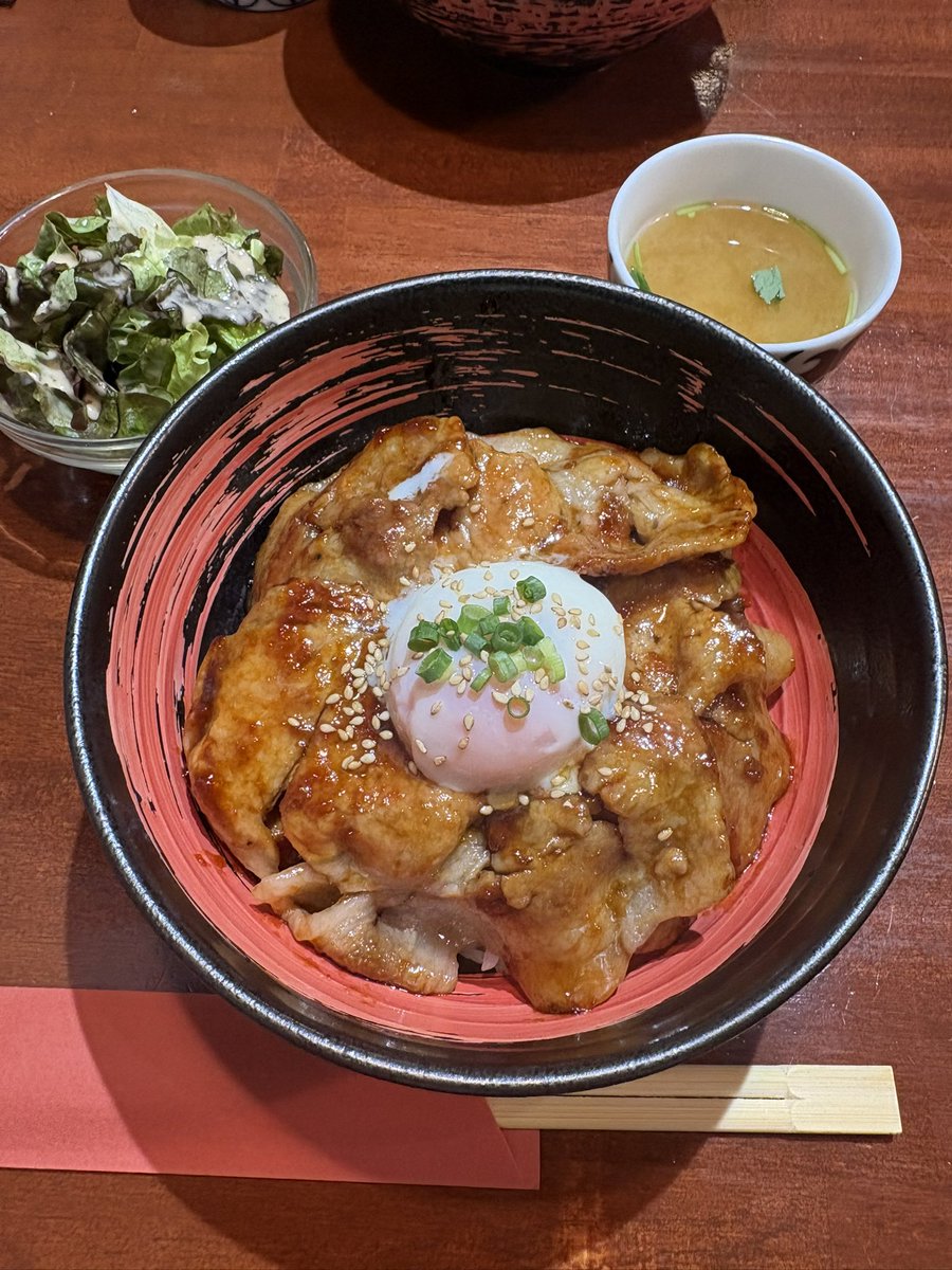 pinkyomin's tweet photo. 久々の箱根🫶🏻🫶🏻🫶🏻🫶🏻 https://t.co/HSwTtdbL4S