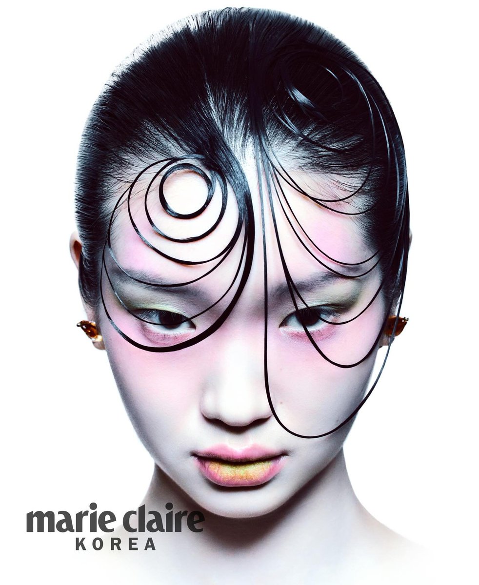 ___chitrogolpo's tweet photo. Model Wenjing by Choi Na Rang for Marie Claire Korea April '26 issue 

Styled by Lee Seungyeon https://t.co/pPGIuRQ3aa