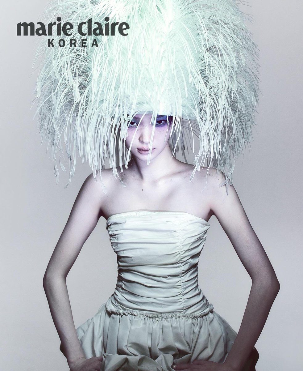 ___chitrogolpo's tweet photo. Model Wenjing by Choi Na Rang for Marie Claire Korea April '26 issue 

Styled by Lee Seungyeon https://t.co/pPGIuRQ3aa