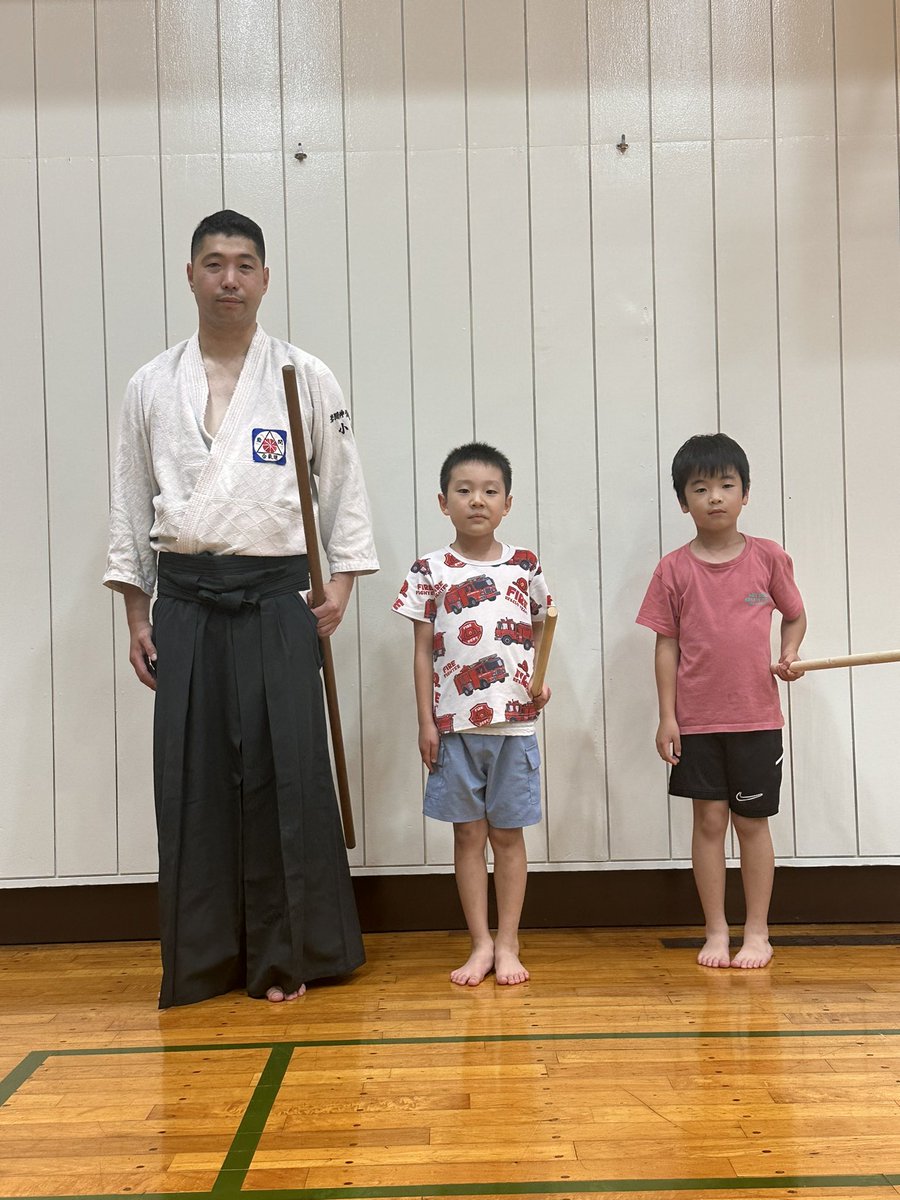 busenkai_jp's tweet photo. 2026/9/1 笄小学校

【杖術】
突之部　五本
打込之部　五本
片手之部　三本

六之杖

#岩間神信合氣修練会
#合気道
#笄小学校 https://t.co/ATHQig50Wf