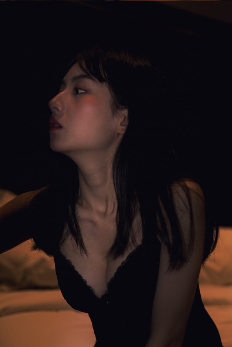 JohnDiov0313's tweet photo. 依旧屌丝对着老图犯花痴。(请关注我的Patreon↓) 
My Patreon： https://t.co/hvZF5thRUI 
-
#写真 #模特 #人体艺术 #摄影 #约拍 #成都 #Canon70D #indoorphotography      
投稿转推：
@Fengsiyuan
@XWANWU
@linsivvi303 https://t.co/227f0rDMeK