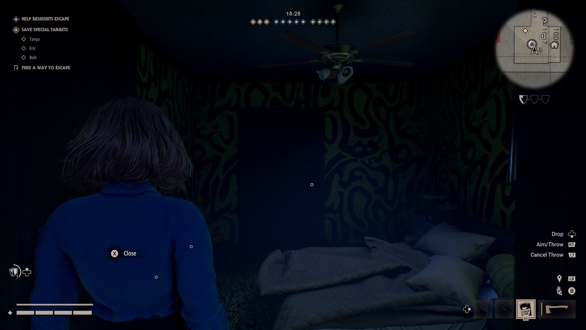 LiamsGraphicss's tweet photo. Am I crazy or is this bedroom in Halloween Lando Norris themed 😂

#halloween #halloweenthegame #LandoNorris https://t.co/qGAUJ1xK4b