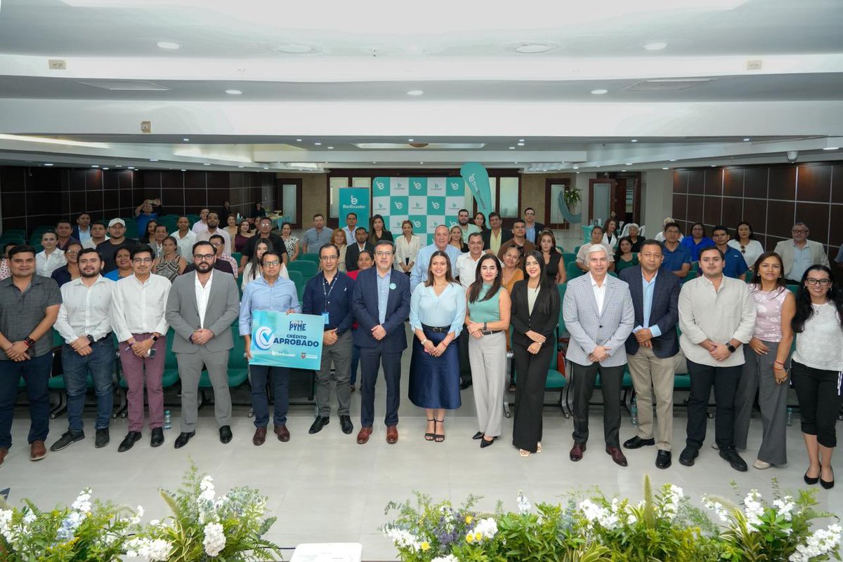 BanEcuadorBP's tweet photo. ¡@BanEcuadorBP, por todo lo alto! 🥇

👏🏻 Recibimos un reconocimiento por nuestra participación en la XI Cumbre Internacional Minera. 

💰 Otorgamos un crédito #PYME por más de USD 50 mil, impulsando el crecimiento de las empresas. https://t.co/Sj0z4x7sOq