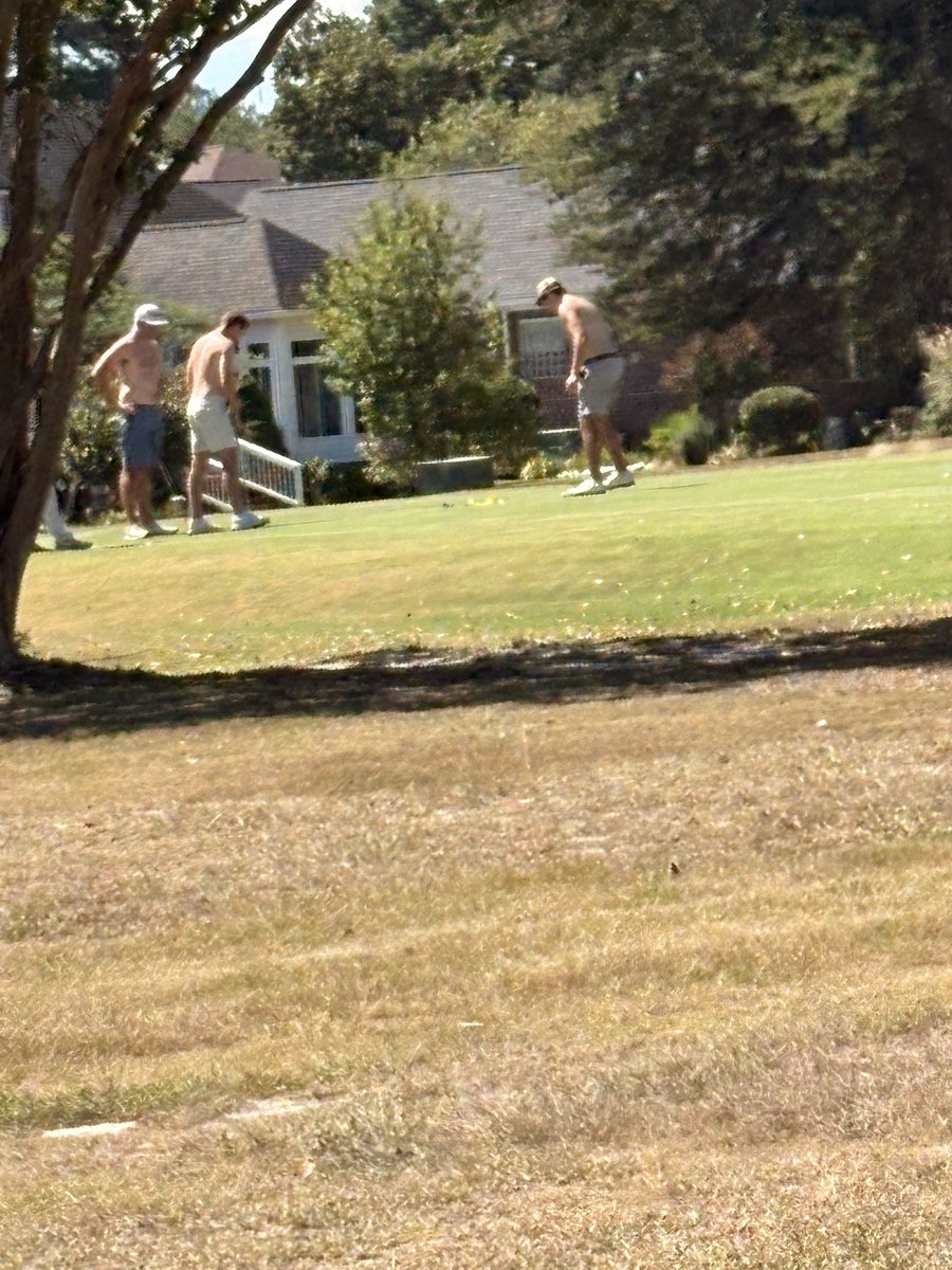 cockybeard's tweet photo. Average Pikes on the course #RespectTheGame https://t.co/e7CYO3hN6Y