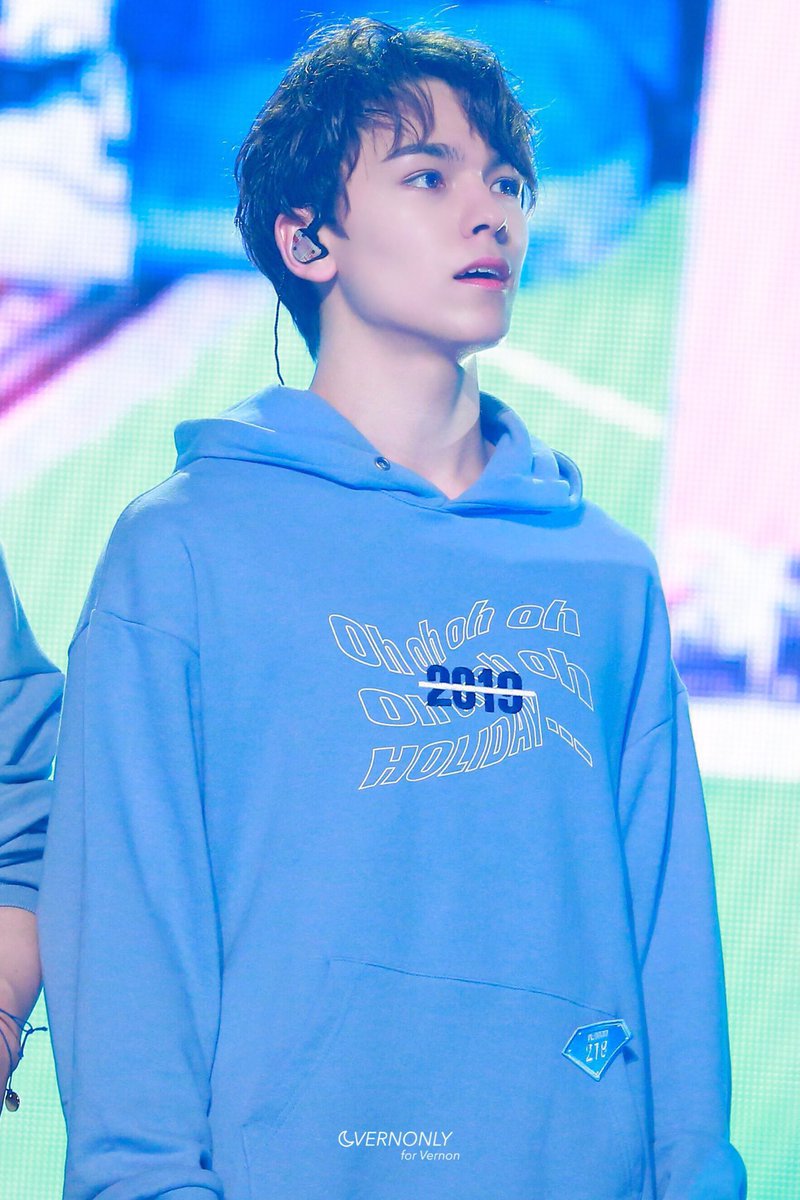 yeon9yu9soo12's tweet photo. D-622

🐻‍❄️🤍🩵

 #VERNON  #버논 https://t.co/RntsbETe3E