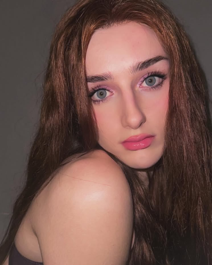 Tslaurnce's tweet photo. Do you love trans girl? https://t.co/mjw3yKV0ii