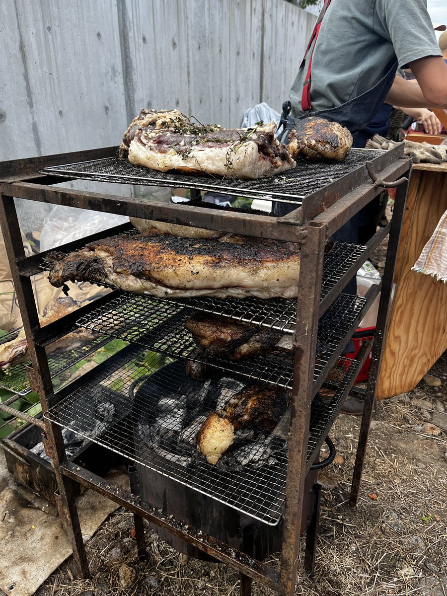 mika_po's tweet photo. ぶらり銭函ホリデー癒された。
みち草バザールさんのカレー、髙橋めん羊農場さんのラムのグリル、カモメさんのかき氷。
すべてがとても良い一日だったのでした☺️ https://t.co/j3PasXzyZO