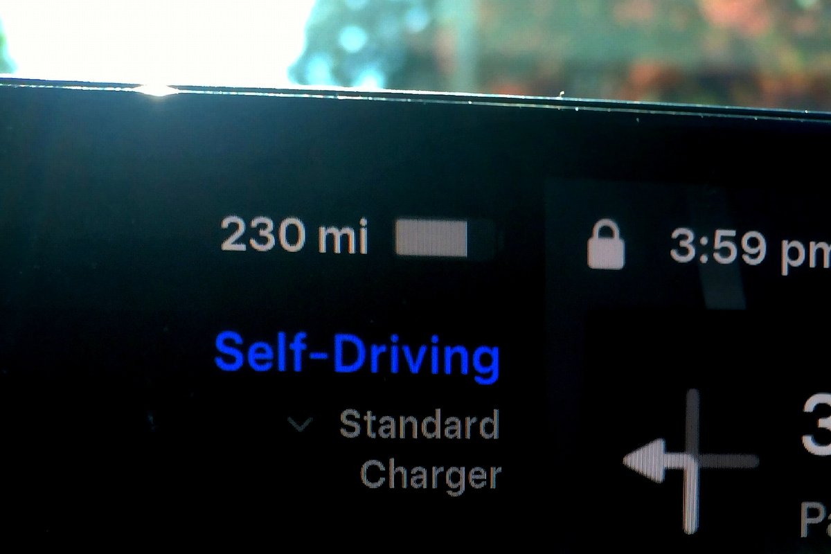 jl_lips's tweet photo. @esrtweet @StephenFleming True. Worst problem with blue: overall 10% of cones are blue, so far apart compared to red and green cones, causing low spatial resolution when only blue on/off delimits the edges. As in Tesla dark mode - Hi guys, add a little red and green for legibility.
https://t.co/W5bzoPzvAR https://t.co/pWd0borRjI