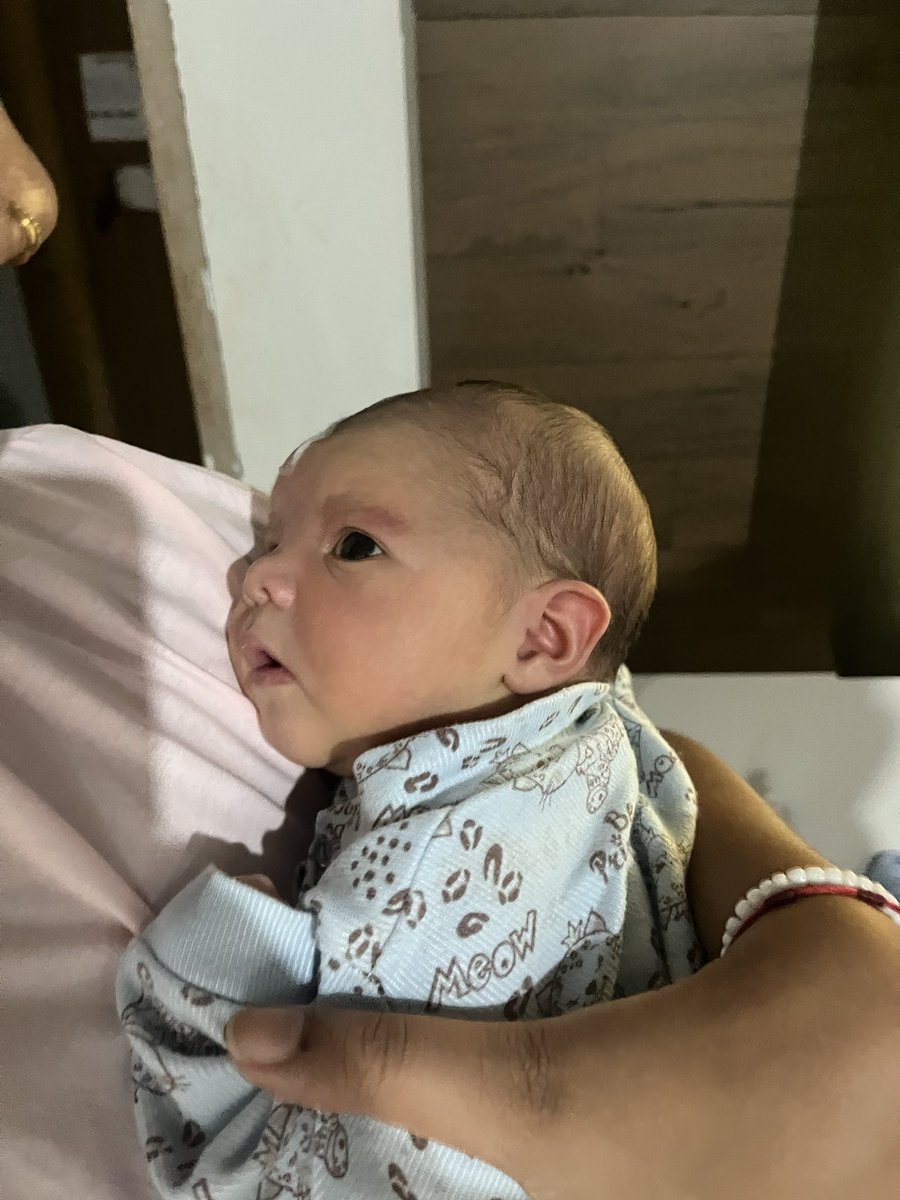 jhenhukaa's tweet photo. adivinha quem é titia dnv 💘💞💗💕🌟 https://t.co/xVQWb0HMzn